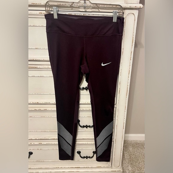 Nike Pants - NIKE dri fit leggings